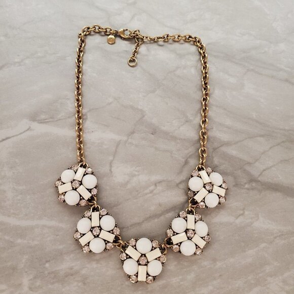 💖 J.Crew White Rhinestones Crystals Cluster Statement Necklace 💖 - Picture 1 of 16